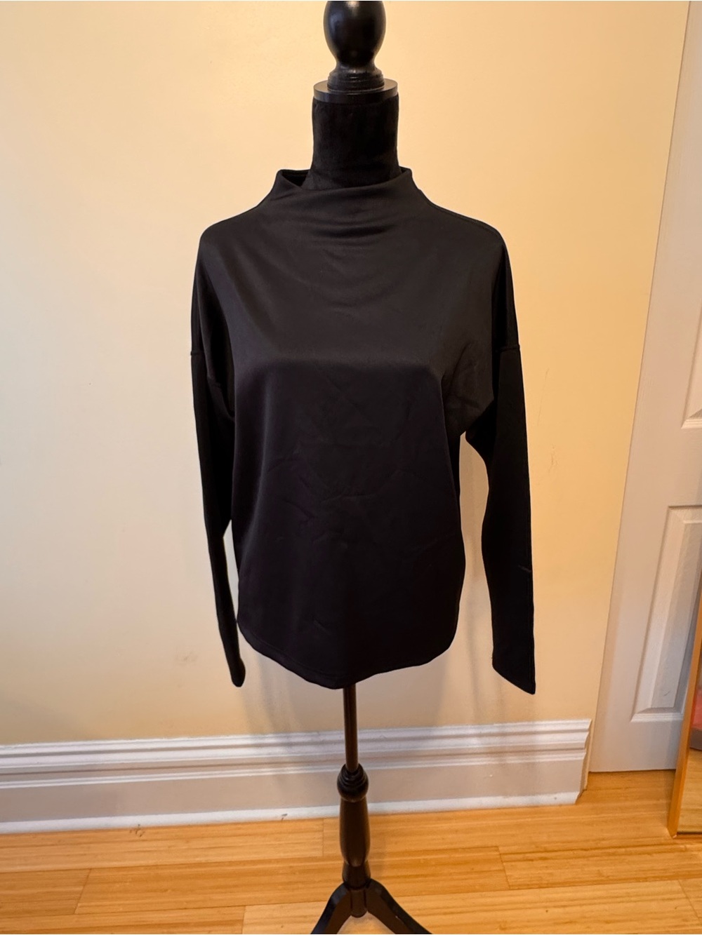 DYI yoga/pilates/barre shirt (NWOT)